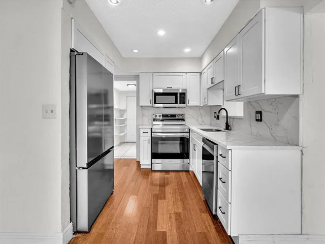 $3,650 | 6661 Meade Street, Hollywood, FL 33024