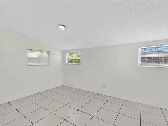 $3,650 | 6661 Meade Street, Hollywood, FL 33024