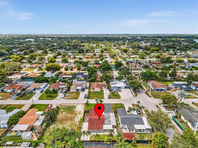 $3,650 | 6661 Meade Street, Hollywood, FL 33024