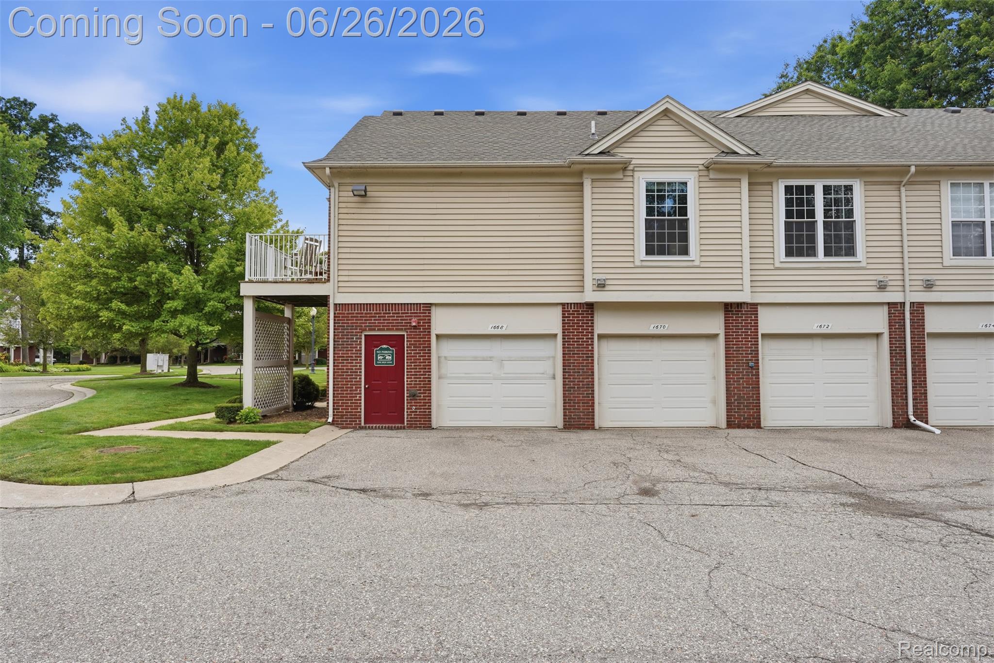 1668 Deepwood Circle Rochester, MI 48307 - Photo 26 of 27 1668 deepwood cir-27.jpg