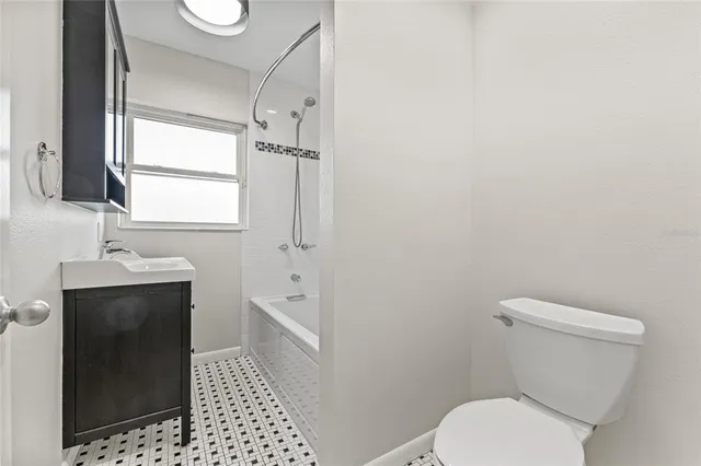 $3,950 | 1023 West Ohio Avenue, Tampa, FL 33603