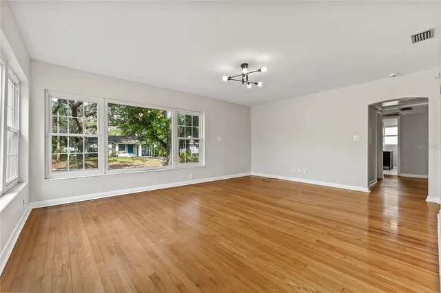 $3,950 | 1023 West Ohio Avenue, Tampa, FL 33603