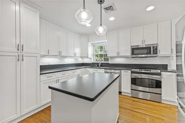 $3,950 | 1023 West Ohio Avenue, Tampa, FL 33603