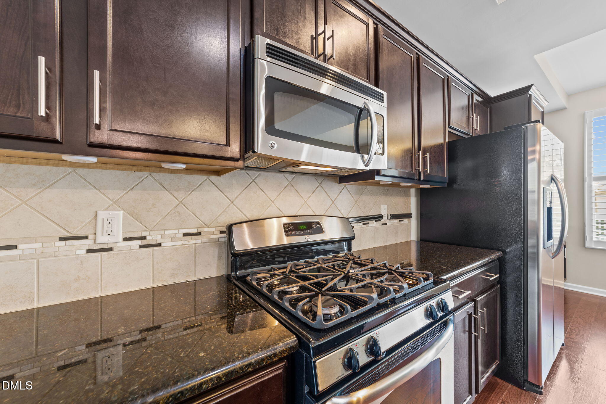 1565 Rodessa Run Raleigh, NC 27607 - Photo 9 of 44 30-web-or-mls-VB4A6453