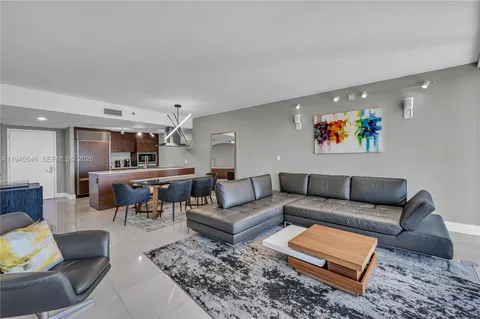 $595,000 | 465 Brickell Avenue, Unit 417, Miami, FL 33131