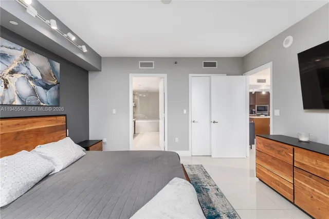 a dinning table and chairs in the patio