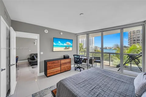 $595,000 | 465 Brickell Avenue, Unit 417, Miami, FL 33131