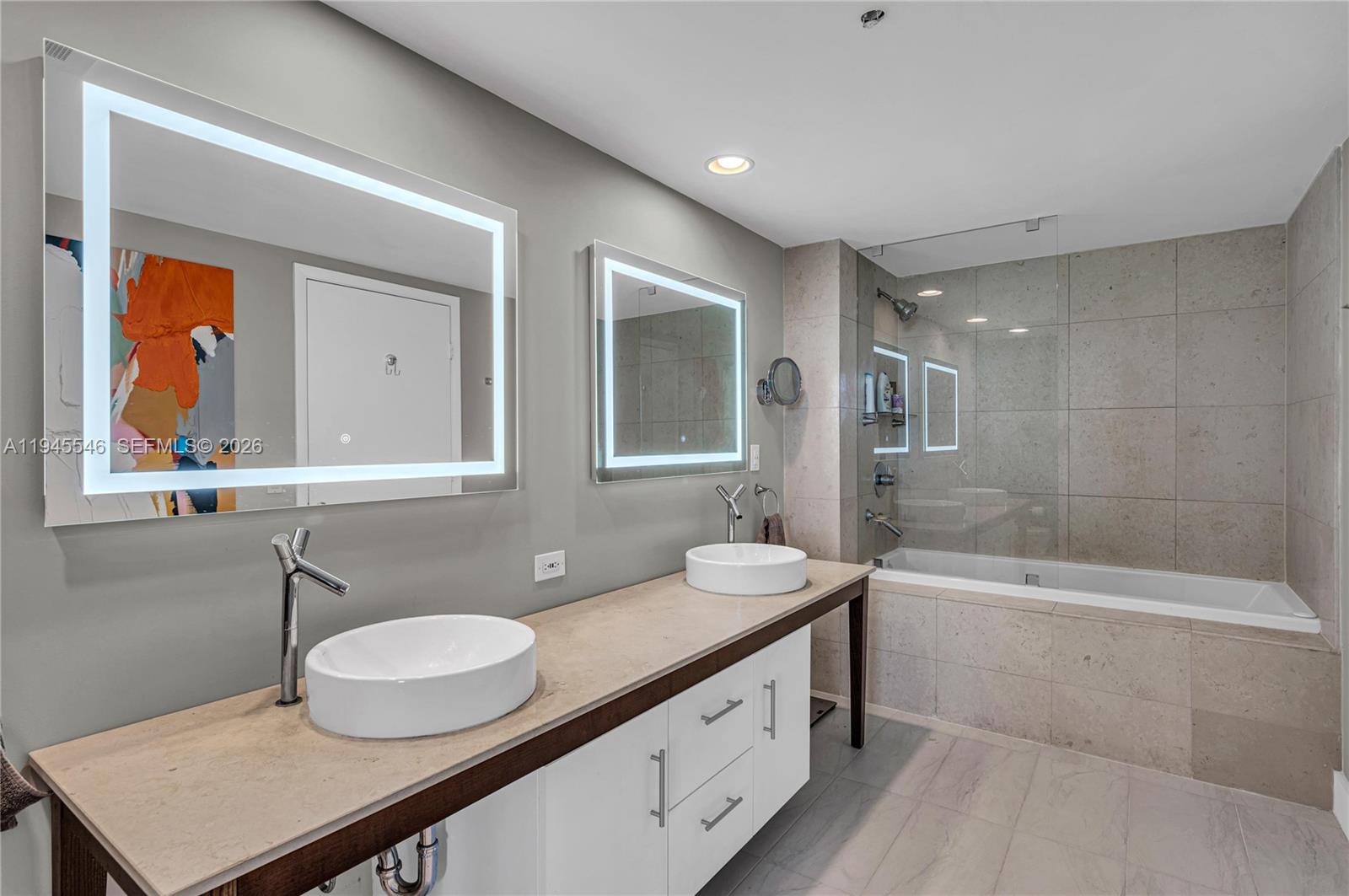 465 Brickell Avenue, Unit 417 Miami, FL 33131 - Photo 20 of 35