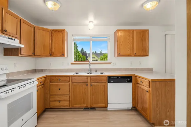 $749,000 | 3802 Carpenter Street, Mount Vernon, WA 98274