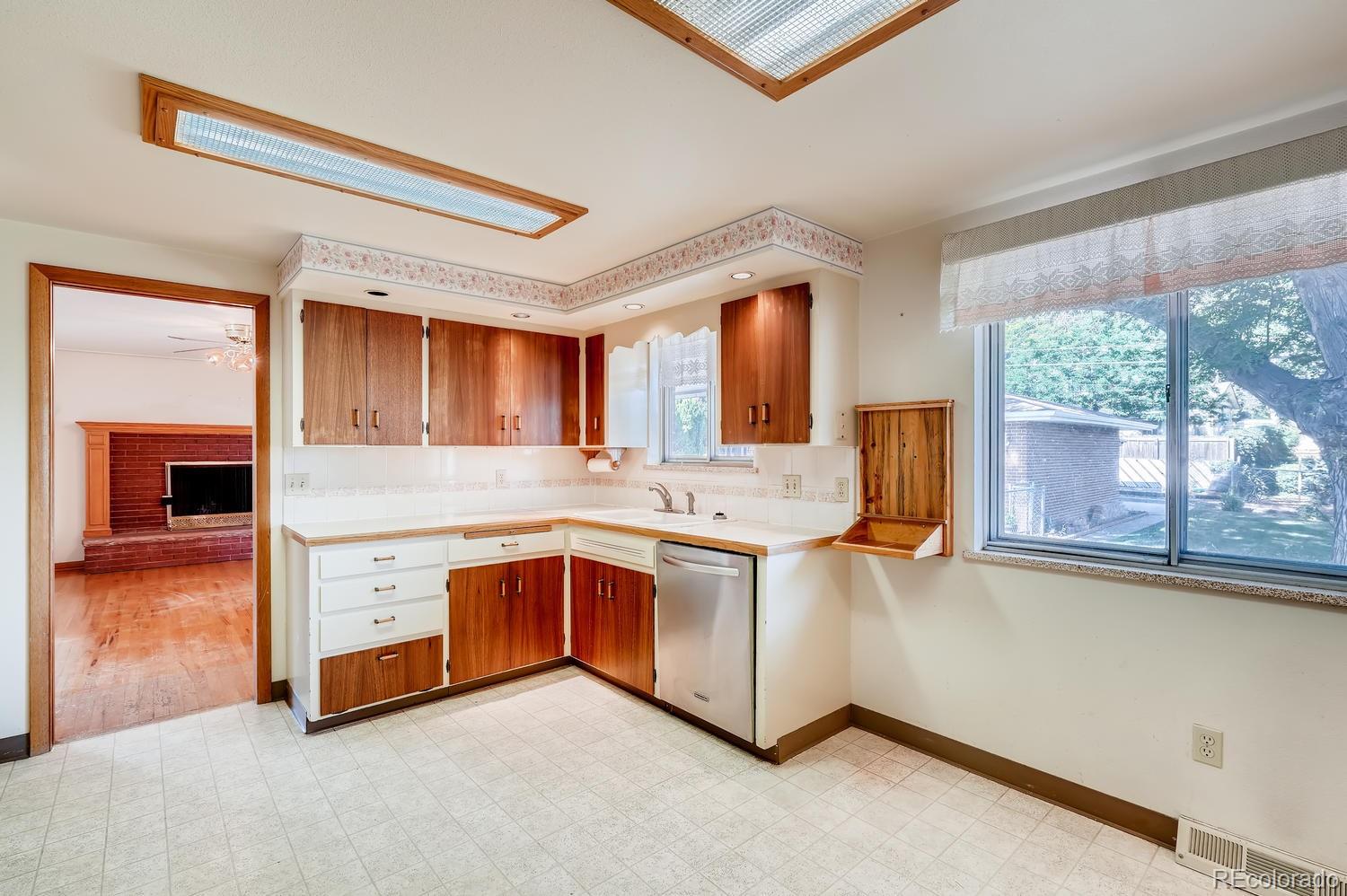 3541 Allison Street Wheat Ridge, CO 80033 - Photo 10 of 25 Gallery Image 10