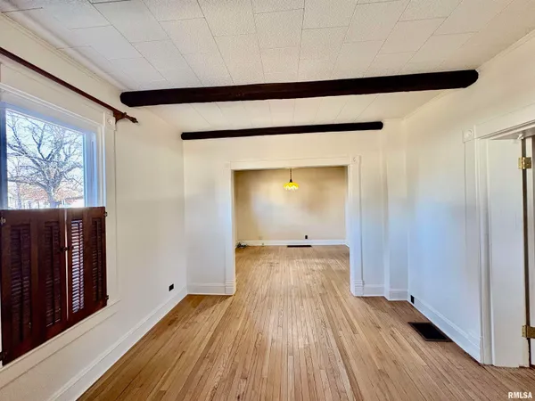 $136,900 | 600 South Kosciusko Street, Jacksonville, IL 62650