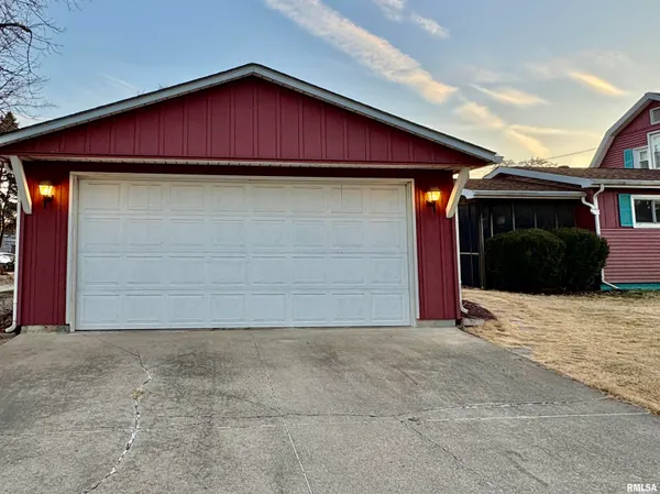 $136,900 | 600 South Kosciusko Street, Jacksonville, IL 62650
