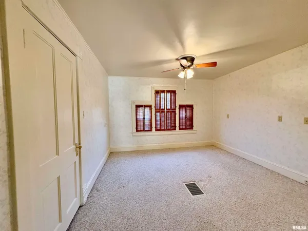 $136,900 | 600 South Kosciusko Street, Jacksonville, IL 62650