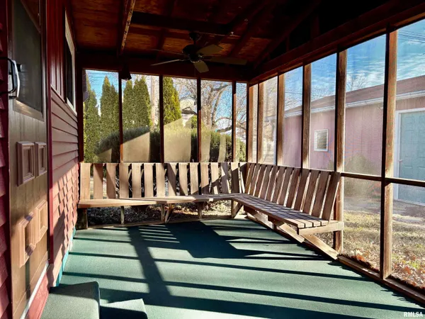 $136,900 | 600 South Kosciusko Street, Jacksonville, IL 62650