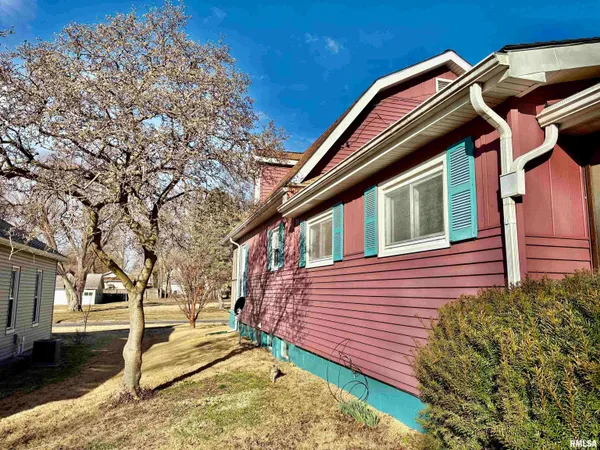 $136,900 | 600 South Kosciusko Street, Jacksonville, IL 62650