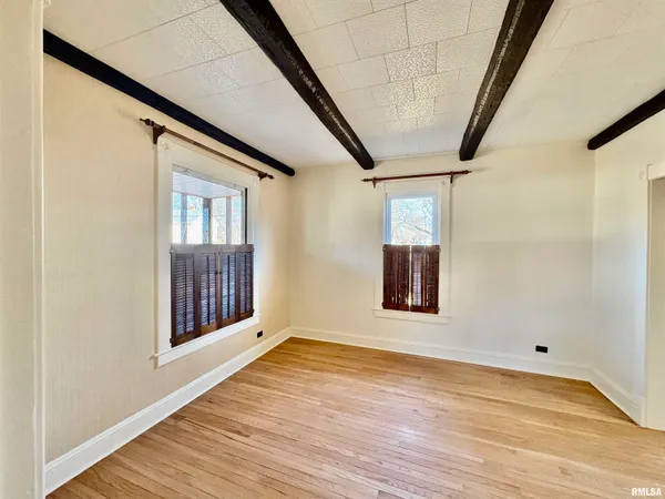 $136,900 | 600 South Kosciusko Street, Jacksonville, IL 62650