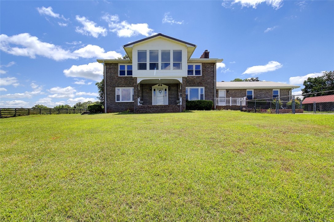 245 Stephens Road Pickens, SC 29671 - Photo 2 of 46 Gallery Image 2