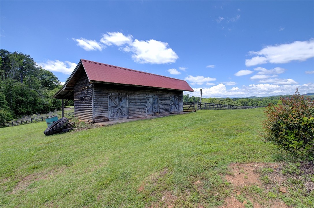 245 Stephens Road Pickens, SC 29671 - Photo 38 of 46 Gallery Image 38