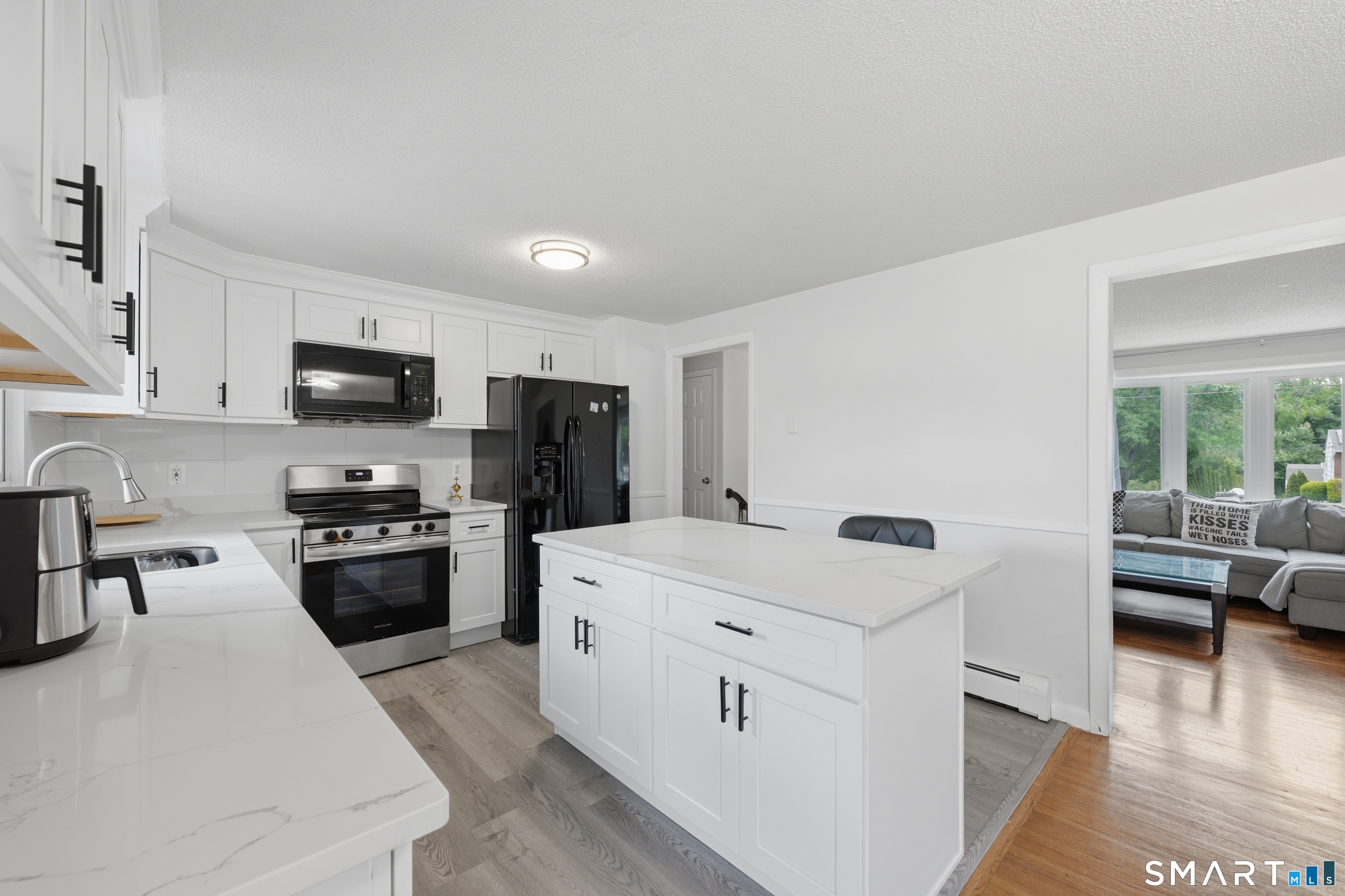 66 Roarke Road North Haven, CT 06473 - Photo 13 of 40