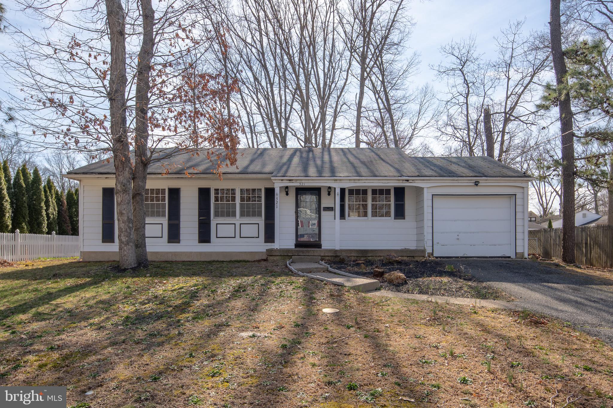 521 Coach Road Turnersville, NJ 08012 - Photo 1 of 15