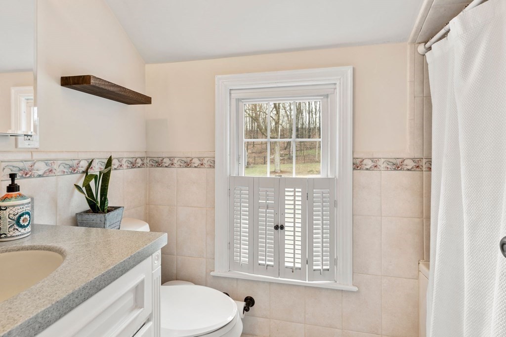 119 Laurel Road West Springfield, MA 01089 - Photo 17 of 25 Gallery Image 17