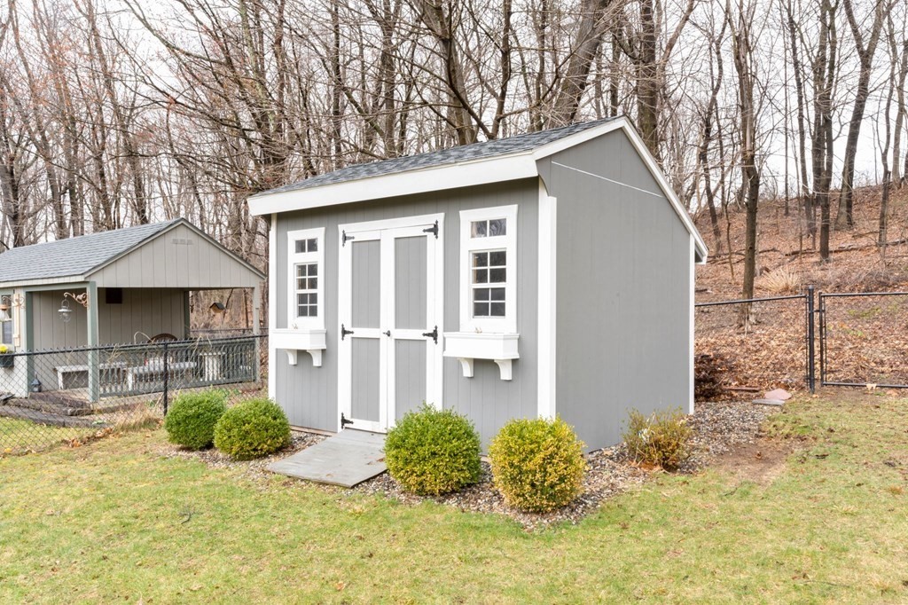 119 Laurel Road West Springfield, MA 01089 - Photo 23 of 25 Gallery Image 23