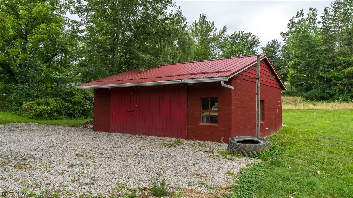 876 Ridge Road Hinckley, OH 44233 - Photo 26 of 35 Detached additional outbuilding or another 2-3 car garage