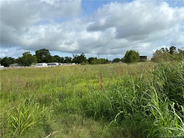 $950,000 | 27 S Highway, Sulphur, LA 70663