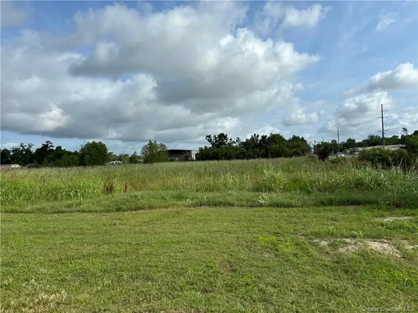 $950,000 | 27 S Highway, Sulphur, LA 70663