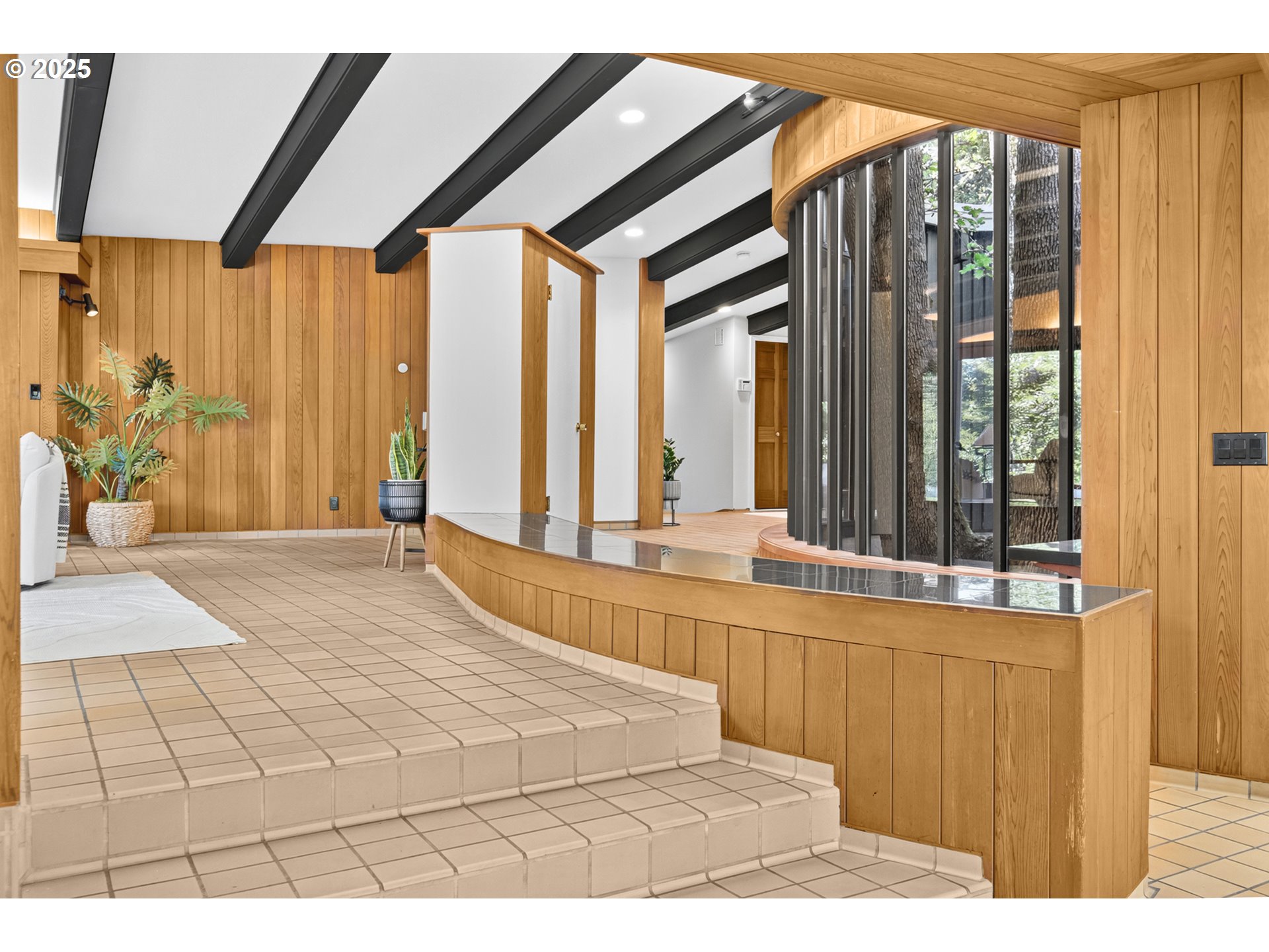 2606 Spring Boulevard Eugene, OR 97403 - Photo 3 of 48 Gallery Image 3