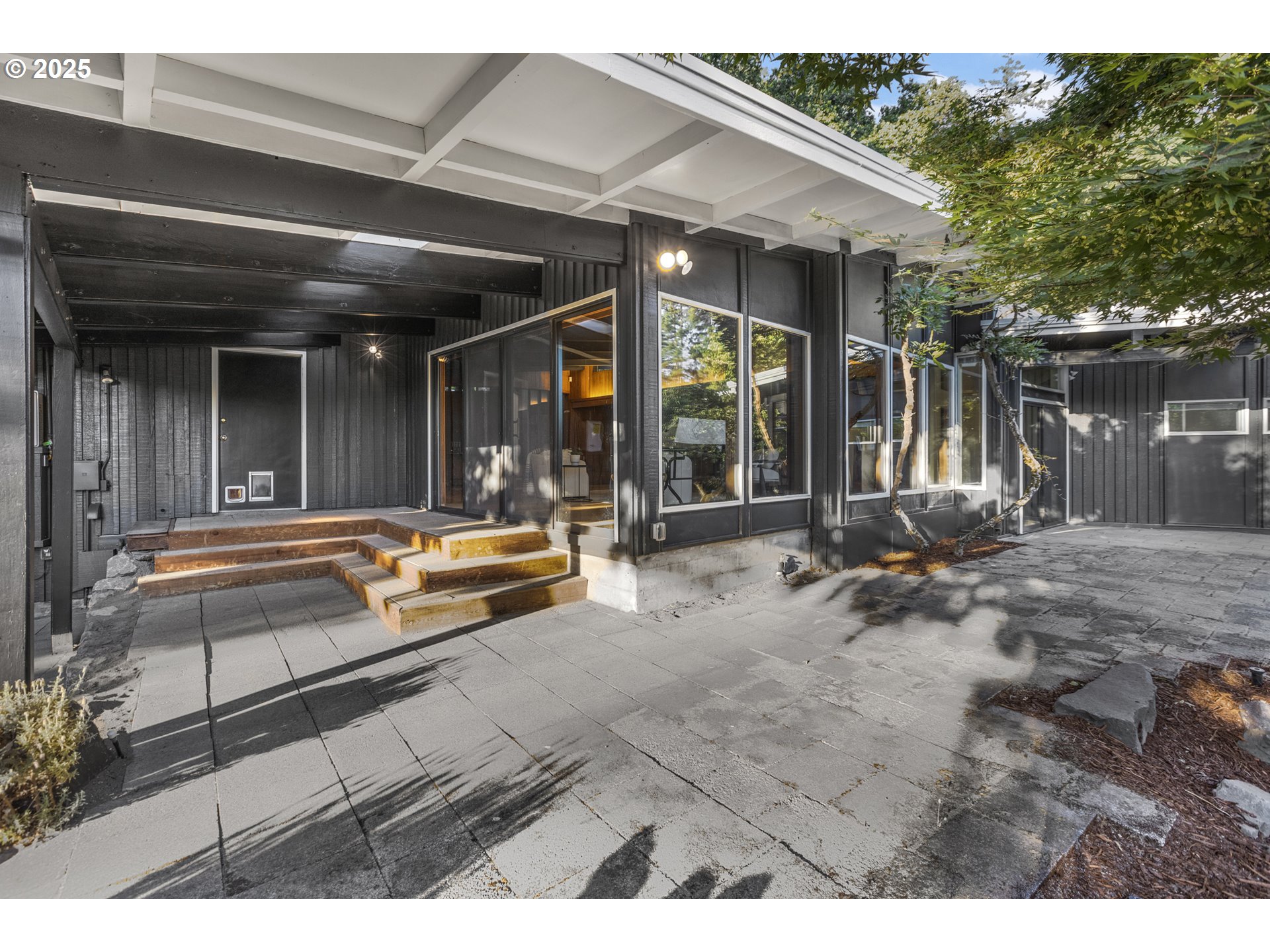 2606 Spring Boulevard Eugene, OR 97403 - Photo 39 of 48 Gallery Image 39