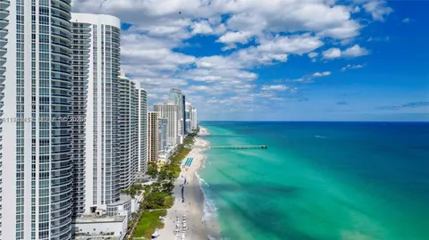 $1,490,000 | 15811 Collins Avenue, Unit 403, Sunny Isles Beach, FL 33160