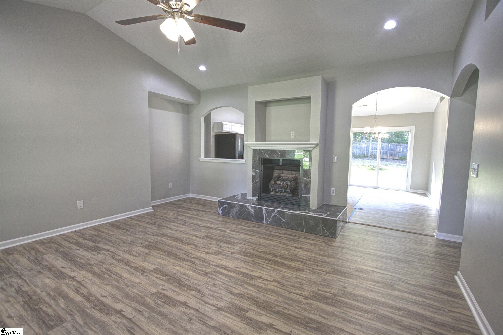 2089 Mt Lebanon Road Campobello, SC 29322 - Photo 5 of 36