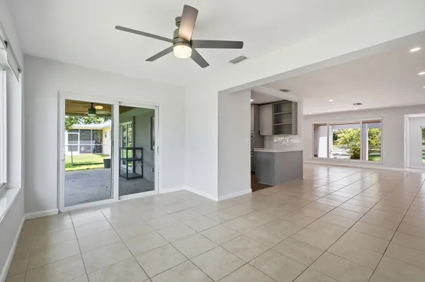 $710,000 | 5261 Southwest 89th Avenue, Cooper City, FL 33328