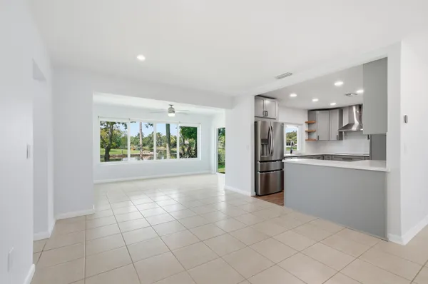 $710,000 | 5261 Southwest 89th Avenue, Cooper City, FL 33328