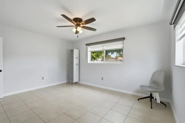 $710,000 | 5261 Southwest 89th Avenue, Cooper City, FL 33328