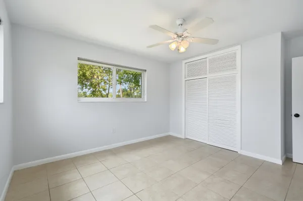$710,000 | 5261 Southwest 89th Avenue, Cooper City, FL 33328