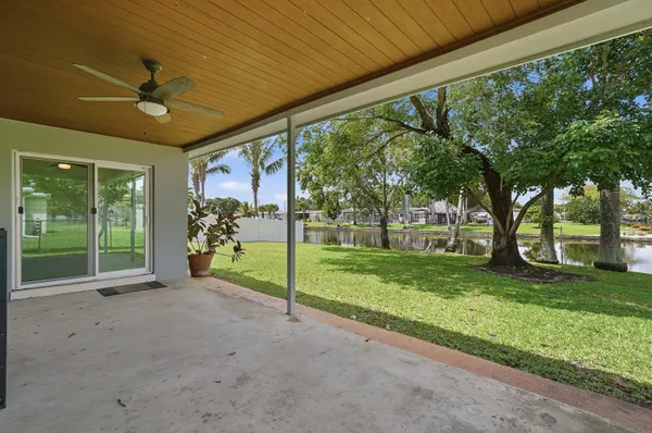$710,000 | 5261 Southwest 89th Avenue, Cooper City, FL 33328