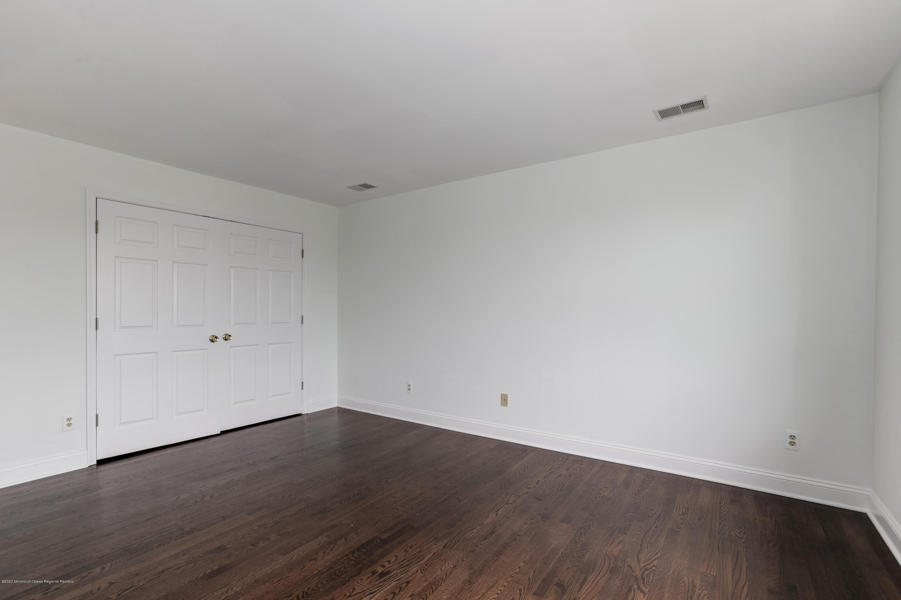 153 Royal Drive Brick, NJ 08723 - Photo 27 of 32 a view of a room