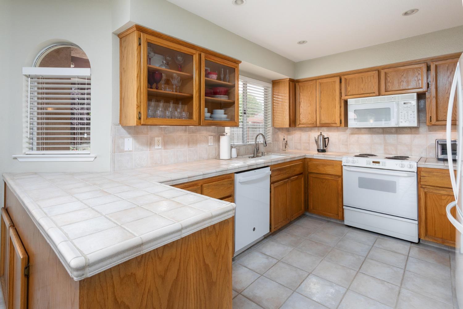 847 Amber Avenue Clovis, CA 93611 - Photo 18 of 53