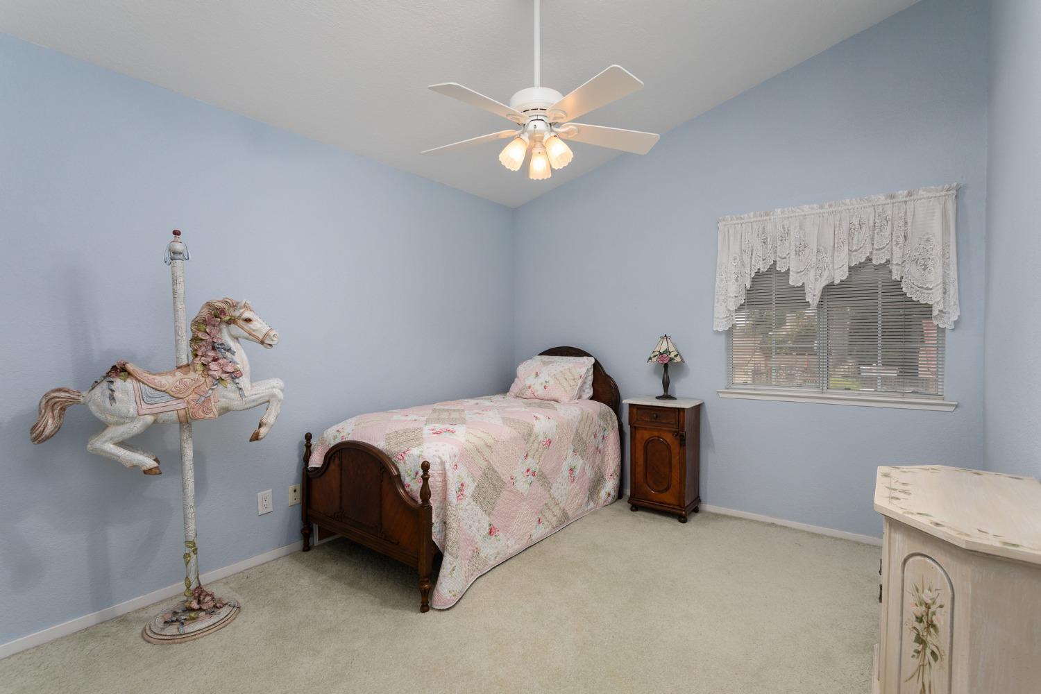 847 Amber Avenue Clovis, CA 93611 - Photo 32 of 53