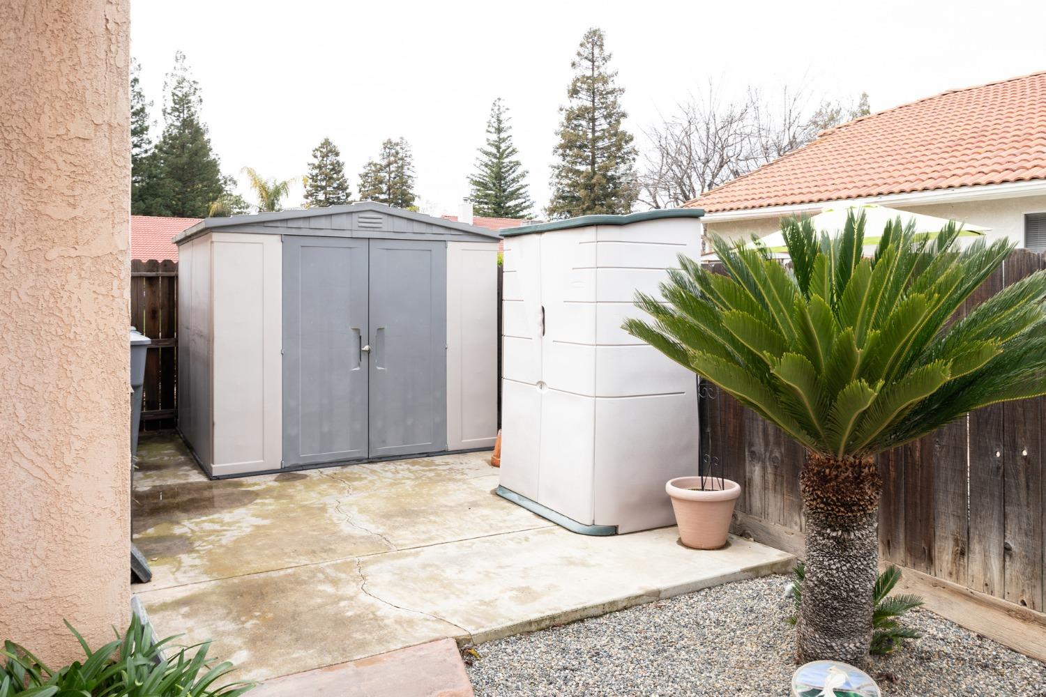 847 Amber Avenue Clovis, CA 93611 - Photo 39 of 53