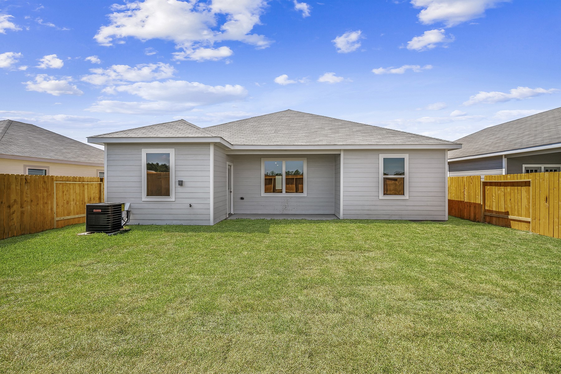 10399 Red Cardinal Drive Cleveland, TX 77328 - Photo 2 of 21