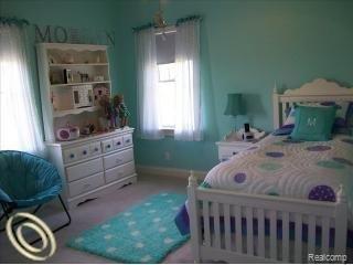 6690 North Nicholson Road Fowlerville, MI 48836 - Photo 8 of 20 bedroom 3.jpg