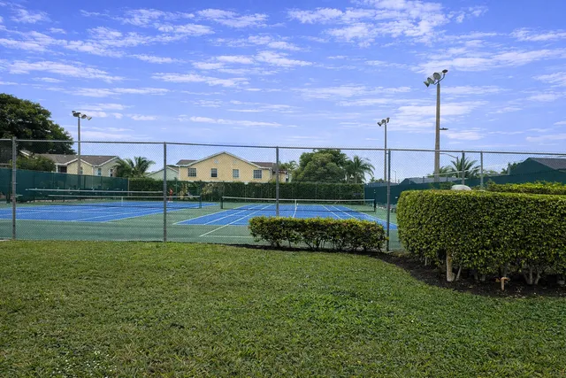 $2,000 | 141 Waterside Drive, Unit 141, Hypoluxo, FL 33462