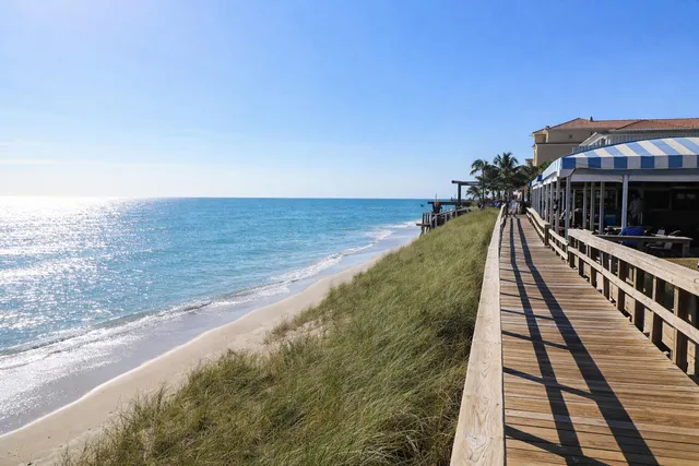 $2,000 | 141 Waterside Drive, Unit 141, Hypoluxo, FL 33462