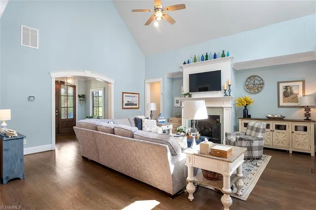 $1,150,000 | 5405 Briardenn Court, Summerfield, NC 27358