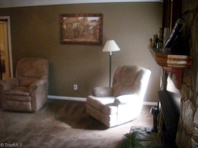 1363 Cortez Road Asheboro, NC 27205 - Photo 5 of 16 Living Room.
