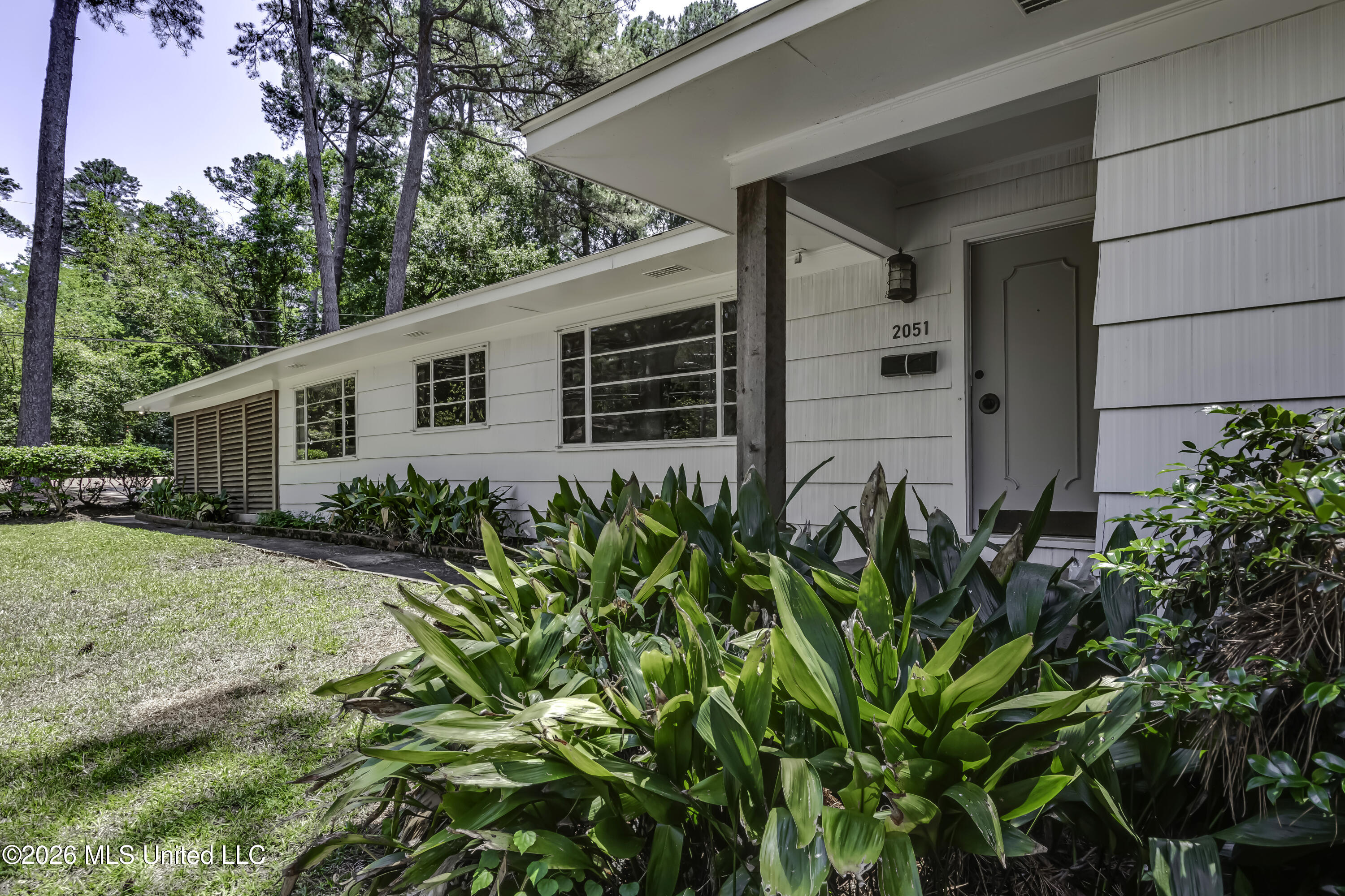 2051 Meadowbrook Road Jackson, MS 39211 - Photo 41 of 49 2051 Meadowbrook--4
