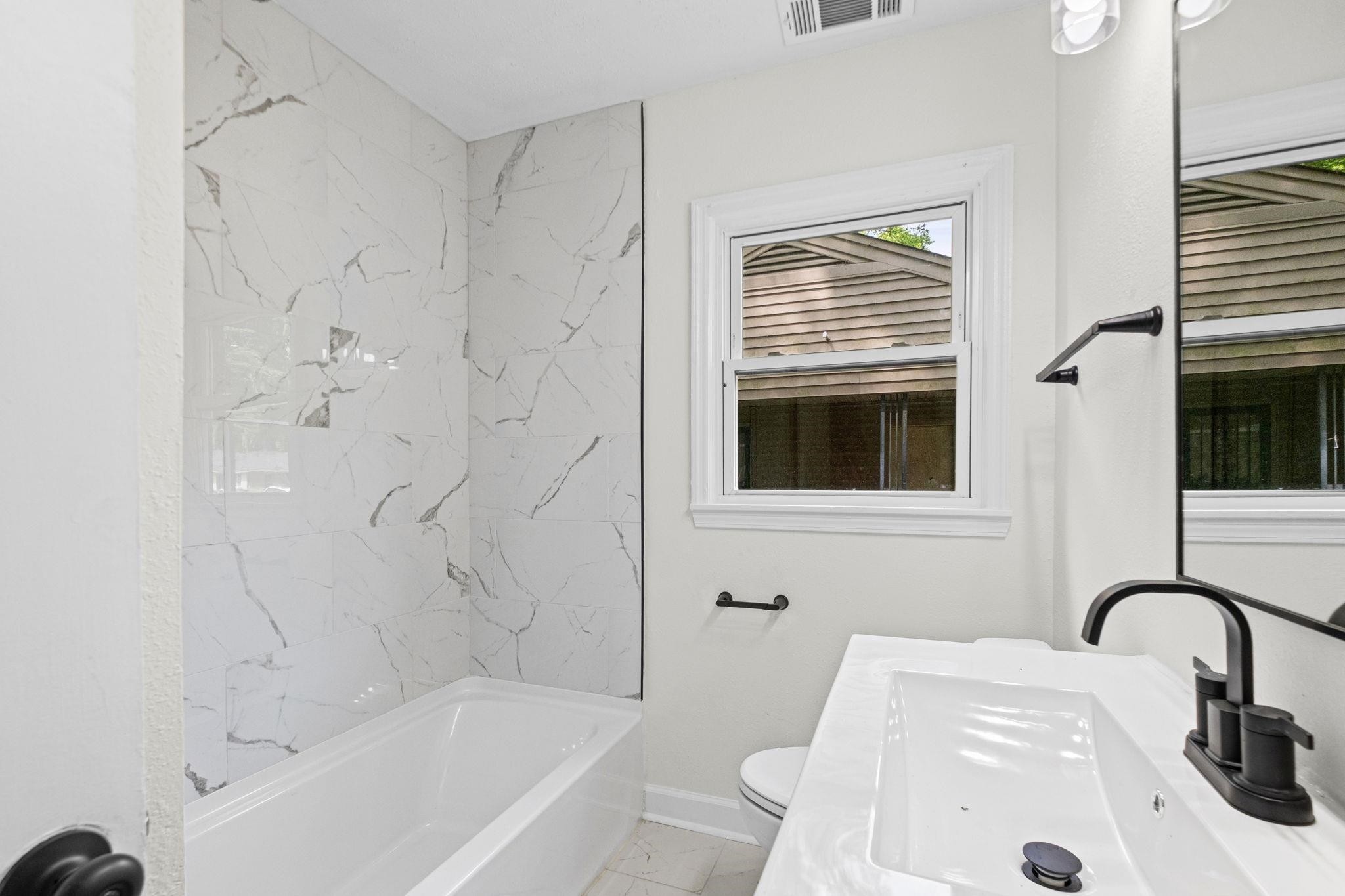 4585 Helene Road Memphis, TN 38117 - Photo 22 of 27